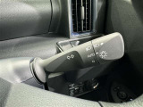 【オートライト】車外の明るさに応じて自動的にライトの点灯・消灯をしてくれます