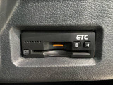 いまや快適なカーライフに欠かせないETCが付いています。