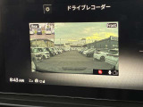 【前後2カメラ・ドライブレコーダー】 カメラで前方と後方を監視します。事故時の証明に役立ちます。