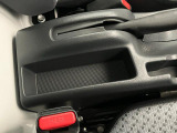 品質には自信があります!ハッピーの品質・キレイなお車をお届けさせていただきたい!そんな気持ちでキレイに仕上げております。フロアマットなどの清掃はもちろん、シート下なども徹底的に清掃しております。