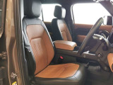 運転席はドライバーをしっかり包み込むように設計されており、長時間のドライブも問題御座いません。また大きな傷や、汚れなどなく綺麗な状態で入庫しています