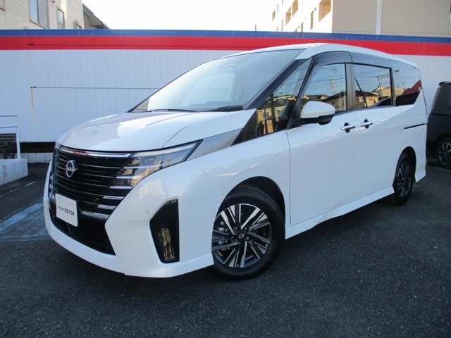 セレナ 1.4 e-POWER ルキシオン