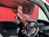 運転席及び助手席サンバイザーにはバニティミラーを装備☆