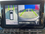 駐停車には便利なアラウンドビューモニター搭載。サイドモニターの切り替えも可能です。