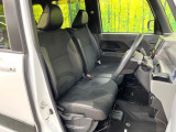 運転席シート廻りは使用感も少なく、良好な状態となっています。前オーナー様が丁寧に使っていたことがよくわかりますね。
