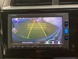 リアカメラ装備、運転に自信のない方でも安心して車庫入れができるリバース連動リアカメラが装着されています。狭い駐車場はもちろん、雨の日や夜間でもストレスなく運転していただけます。