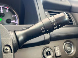 【オートライト】周りの明るさに応じて自動でヘッドライトの点灯・消灯ができる機能です!ライトの付け忘れ・消し忘れなどが無くなり、雨の日や夕方の走行も安心!トンネル通過時も便利ですね♪