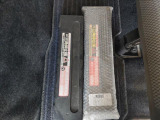 車載工具セット(ジャッキハンドル・工具袋)の拡大写真です。工具類の収納状態や付属備品のコンディションについて画像にてご確認ください。