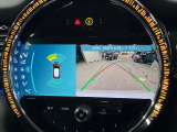 ●バックカメラ:便利な【バックカメラ】で安全確認もできます。駐車が苦手な方にもオススメな便利機能です。