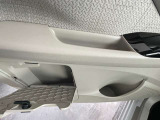 助手席ドア内側収納