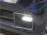 ◆フォグライト◆ 霧などの悪天候時、自車の位置を示すとともに前方や路肩が見えずらい時、近い位置をワイドに照らしてくれます