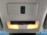 SOSコールスイッチです。NissanConnectにご加入していただくとご利用いただけます。