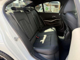 車両の詳細、ご質問につきましては、弊社営業スタッフまでお気軽にご連絡下さいませ。遠方のお客様には実車の詳細画像送信も承ります。お客様からのお問合せをお待ち致しております。