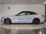【拘りのFR】BMWが多く採用するFR車。ダイレクトでスポーティな加速感・シャープなハンドリングを実現。縦置きエンジンレイアウトにより、フラットで上質な乗り味です。