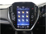 11.6インチの縦型ディスプレイに、ナビゲーション機能をはじめ、エンターテインメント、車両情報、エアコン操作、各種設定などを集約。タブレットのような感覚で、直感的に操作できます。