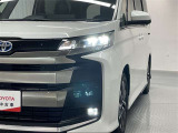 LEDヘッドライトです。デザイン性がよくとても明るいので、夜間の走行や悪天候でも安心です。