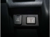 『1台』のお車に対して、3名体制で日々議論を重ね仕入れを行っております。