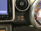 【HUD】ヘッドアップディスプレイ。フロントウインドウガラスに運転支援システムの作動状況や走行に関するさまざまな情報を表示することができます。