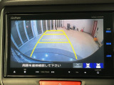 リアカメラ付で、後方をナビ画面で確認。車庫入れも安心です。もちろん、バックギアと連動しています。