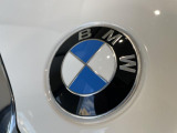 安心のBMW認定中古車は100項目の箇所を徹底的にチェック致します。機械的な箇所や電気系、コンピューターなどをご納車前に点検し、交換基準に達した部品は全て新品に修理返品した後にご納車致します。