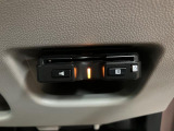 高速道路に乗るときは必需品です。有料道路の料金をキャシュレス ノンストップで通過できます。ETCカードは現在使用中のもので大丈夫です。