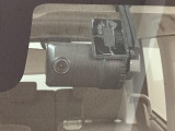 ナビ連動型ドライブレコーダーを装備!いざというときに映像に残せると安心ですね♪