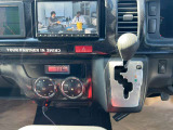 彦根インターからお車で3分とアクセス便利!近くには有名観光地の彦根城もありますので、観光と合わせてのご来店も良いですね♪活気溢れる自慢のスタッフがお客様のご来店をお待ちしております!