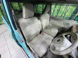 運転席シート廻りは使用感も少なく、良好な状態となっています。丁寧に使われていたことがよくわかりますね。