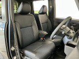 【運転席・助手席】内装ルームクリーニング済みです。しっかり綺麗にしていますので、是非、お確かめください。車に自信があるからこそ、是非一度ご来店頂き内外装も見てもらえると幸いです。