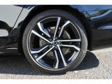 245/40R20タイヤ