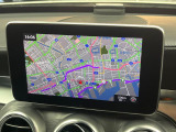 ●純正ナビ:一体感のあるナビは、高級感ある車内を演出してくれます。オーディオ機能も充実しておりますので、運転もより楽しめます♪