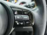 ◆アダプティブクルーズコントロール◆予め設定した車速内でクルマが自動的に加減速。前走車との適切な車間距離を維持しながら追従走行します。【LKAS】車線維持支援システムでステアリング操作を支援。