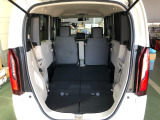 【トランクルーム】荷物も乗せやすく、使いやすいです!セカンドシートを倒せばさらに広い空間に♪