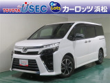 クールなエクステリアのミニバン。大人数で乗車できる三列シート&広い車内空間が魅力のクルマです。