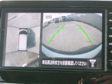 まるで上空から見下ろしているような感じで駐車が楽にできるインテリジェントアラウンドビューモニター!幅寄せが苦手な方でもサイドビューで確認することができますよ♪