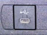 USB端子を装備しております。