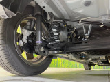 お車を安心してお乗りいただく為には、足回りの定期点検が欠かせません。サービスサポート(有償保証)では無料点検もご提供しており、安心のカーライフをお過ごしいただけるサポート体制が整っています。