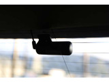 予測ができない「もらい事故」。安全運転を心がけていても事故に遭遇する可能性は存在します。事故後のトラブルや不利な過失割合の算定を防止する心強いバックアップとして事故発生の状況を記録してくれます。