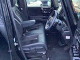 お車をお探しのお客様、ご購入までの流れや疑問点など一つ一つ丁寧にご説明させていただきます。 お客様にご納得頂ける一台を一緒にお探しさせて頂ますので、当店へ是非お越しください!