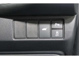 ホンダセンシング搭載!誤発進抑制機能・路外逸脱抑制機能・歩行者事故低減ステアリング・車線維持支援システム・先進車発進お知らせ機能など多彩な先進安全機能でより安全で快適なドライブを支援します。