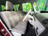 運転席シート廻りは使用感も少なく、良好な状態となっています。前オーナー様が丁寧に使っていたことがよくわかりますね。