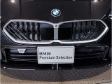 【キドニーグリル】BMWは約90年もの間、ほぼ全ての車両にひと目でBMWだと分かるこの特徴的なフロントグリルが備えられ、デザイン・アイコンとして親しまれてきました。