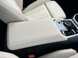 国道246号線沿い、南町田グランベリーパーク駅すぐ。BMW Premium Selection 東名横浜/〒194-0004 東京都町田市鶴間5-18-1
