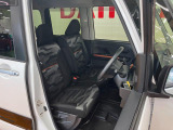 運転席広々