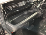 豊富に在庫を取り揃えています。 軽自動車からミニバン、セダン、SUV、話題のハイブリッド車などなど続々入荷中です!
