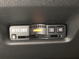 ハンドルの右下にETC2.0がついています。高速道路の料金所の通過も楽々です。カードの取り出しもしやすい場所についています。