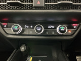 フロント両席にはシートヒーターが付いています!寒い日に便利な装備ですね。