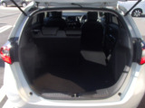 荷物によって片側のみシートを倒して使うことも出来ます!