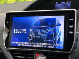 【大画面ナビ】人気の大型10インチナビを装備。存在感のある大画面はインパクト大!ナビ利用時のマップ表示は見やすく、テレビやDVDは臨場感がアップ!いつものドライブがグッと楽しくなります♪