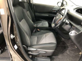 【運転席・助手席】です!実際お座りいただくのが分かりやすいと思いますので、ぜひお気軽にご来店ください♪状態もいいですよ☆